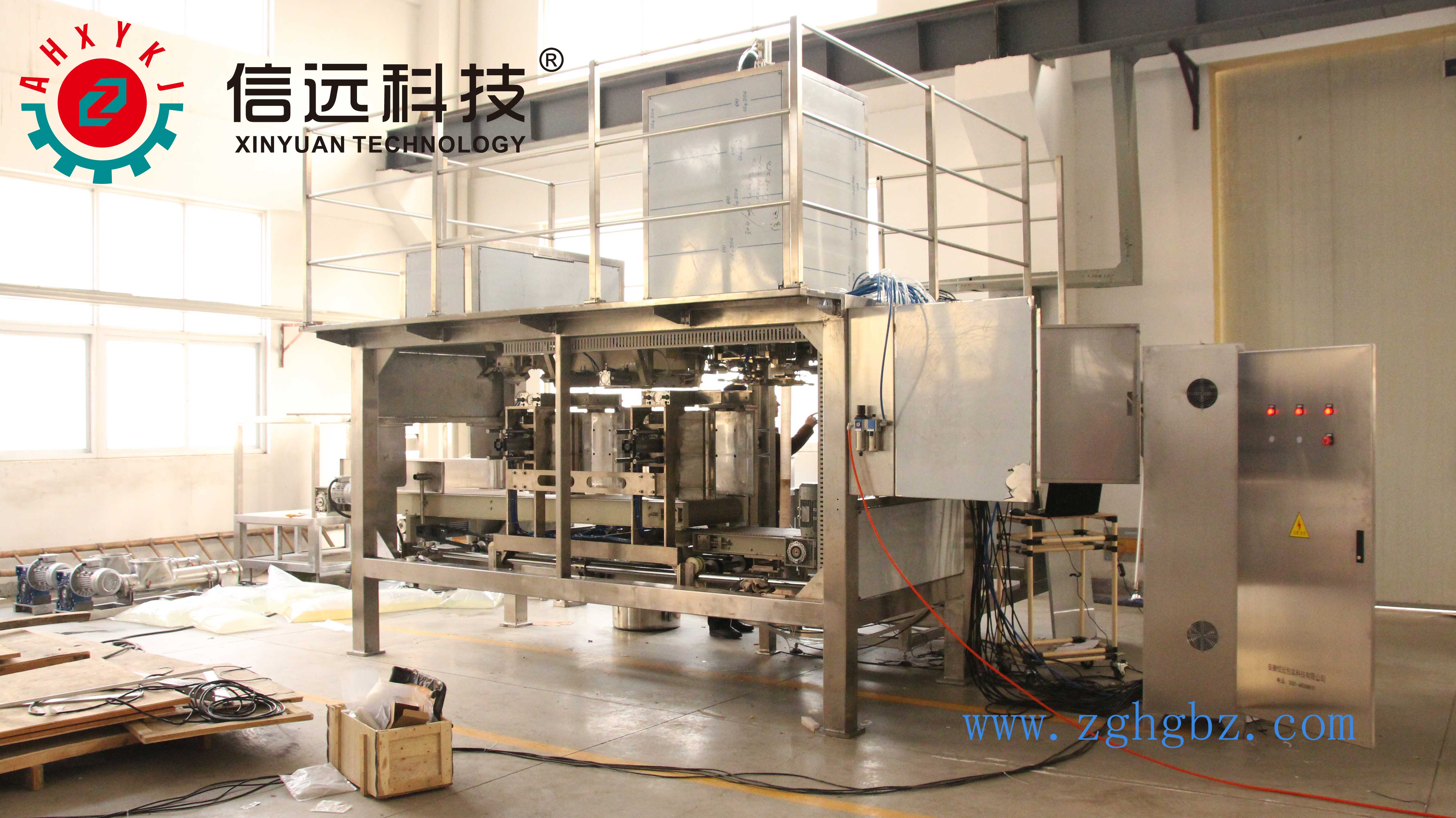 高温液体灌装设备，高温油料灌装设备，高温液体灌装机，高温油料灌装机，高温油料包装机，高温液体包装机，高温油料灌装机，高温液体灌装机